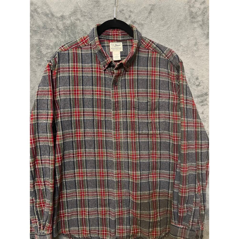 L. L. Bean gray plaid Flannel long sleeve shirt men’s sz L outdoors casual